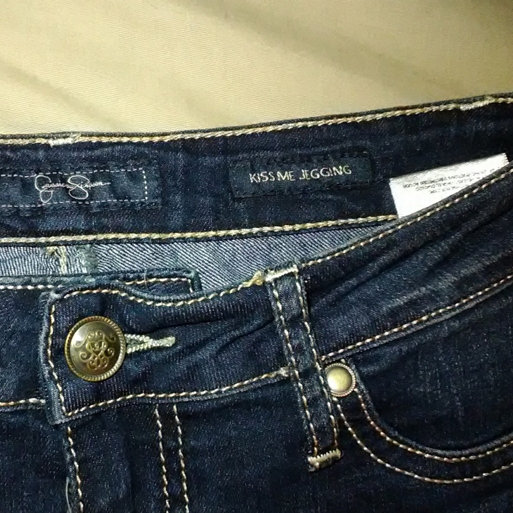 Jessica Simpson kiss me jegging